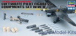 HA36009 Pilot Figures And Equipment - WWII Luftwaffe Set