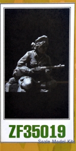ZEB-F35019 Military medical sister