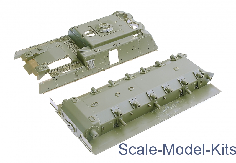 M88A1 Recovery vehicle plastic scale model kit in 135