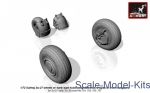 AR-AW72032b Sukhoj Su-27 wheels w/ early type hubs, weighted tires, 2 types of front mudguard