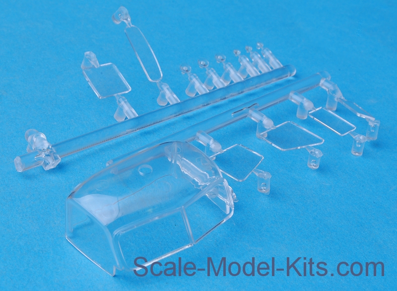 AVD Models Mobile crane LAZ690, 1955 plastic scale model kit in 1