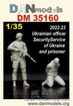 Ukrainian officer Security Service of Ukraine and prisoner