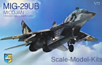 KO7208 MiG-29 UB Soviet training battle fighter