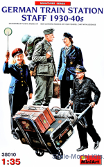 MA38010 German Train Station Staff (1930-40s)