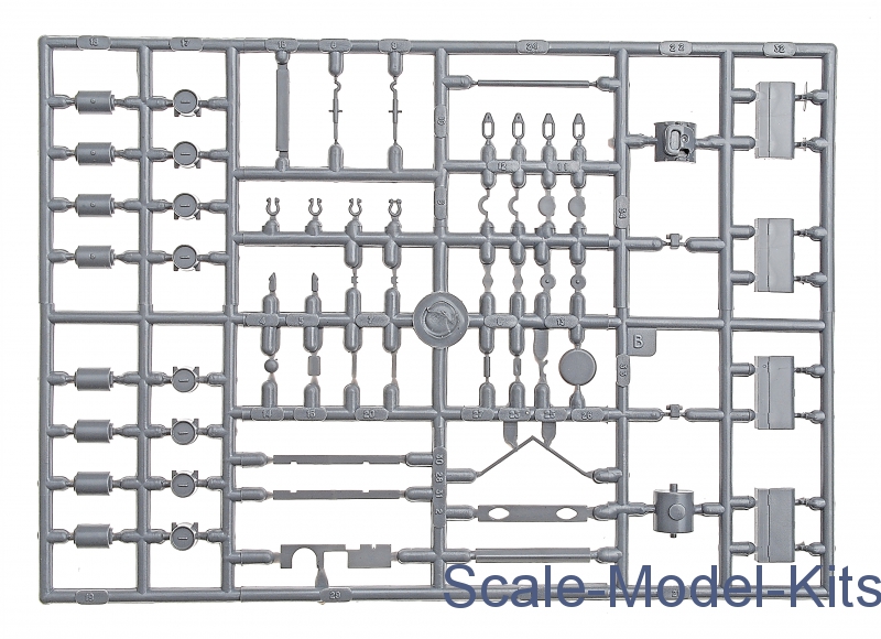 ITALERI 251 - T-72 M1 Soviet Battle Tank - 1/35 Plastic Kit EUR 35,00
